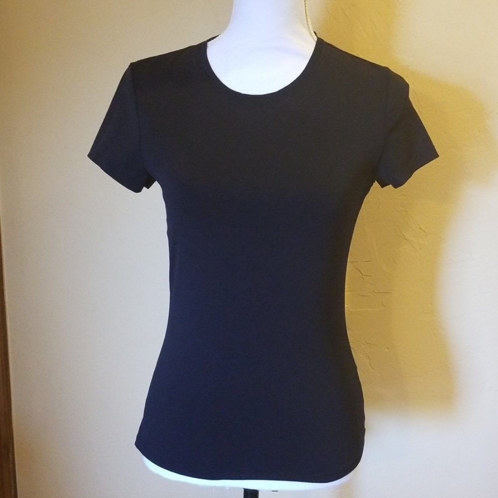 Excellent Black Essential Tshirt